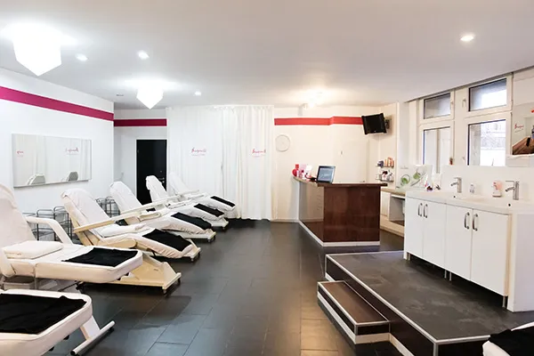 Praxisraum der Kosmetikschule Beautyworld