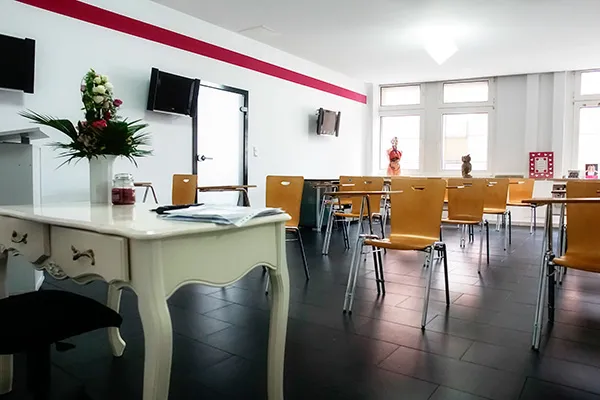 Theorieraum der Kosmetikschule Beautyworld